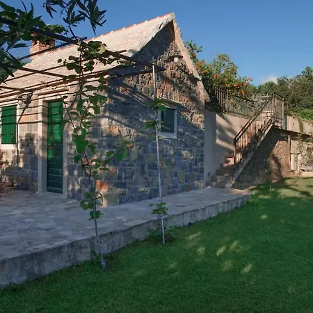 Villa Three Bedroom With Private Pool *