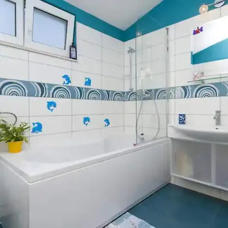 Three Bedroom With Private Pool Tugare